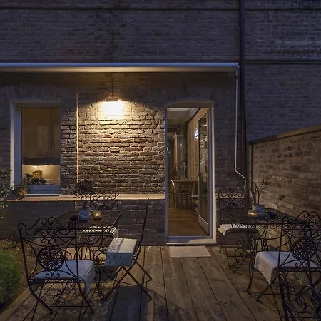 Bed & Breakfast Santomaro Sea-loft *