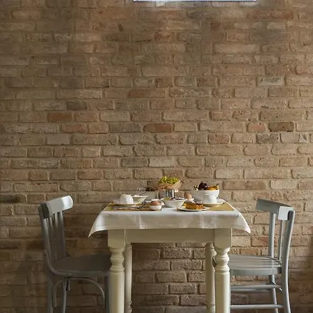 Alojamento de Acomodação e Pequeno-almoço Santomaro Sea-loft